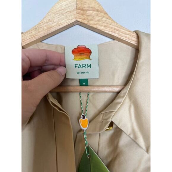 NWT Farm Rio Active Button Short Puffed Sleeve Pleated Mini Dress Beige Size: M - Picture 4 of 7